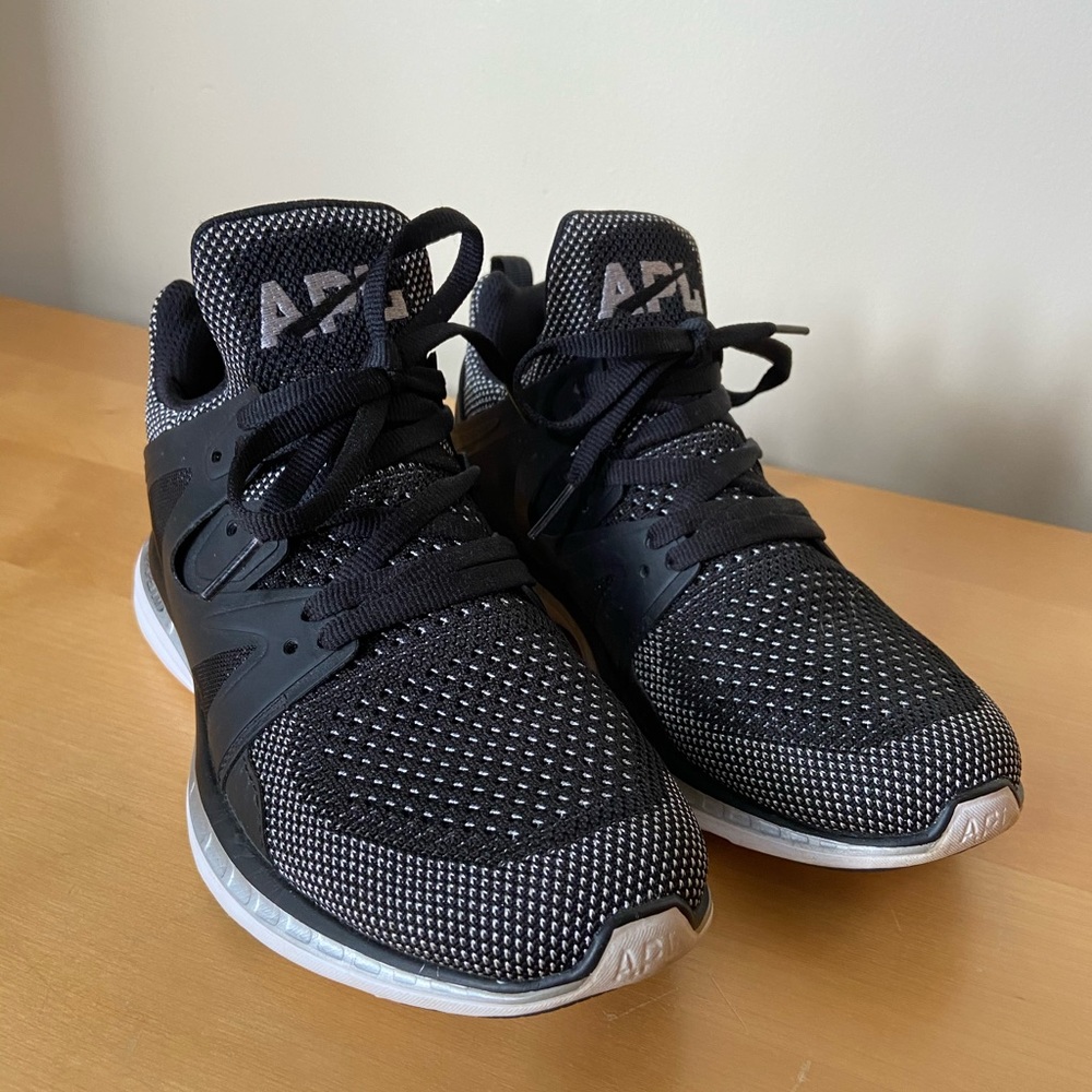 APL Women’s Ascend athletic shoe